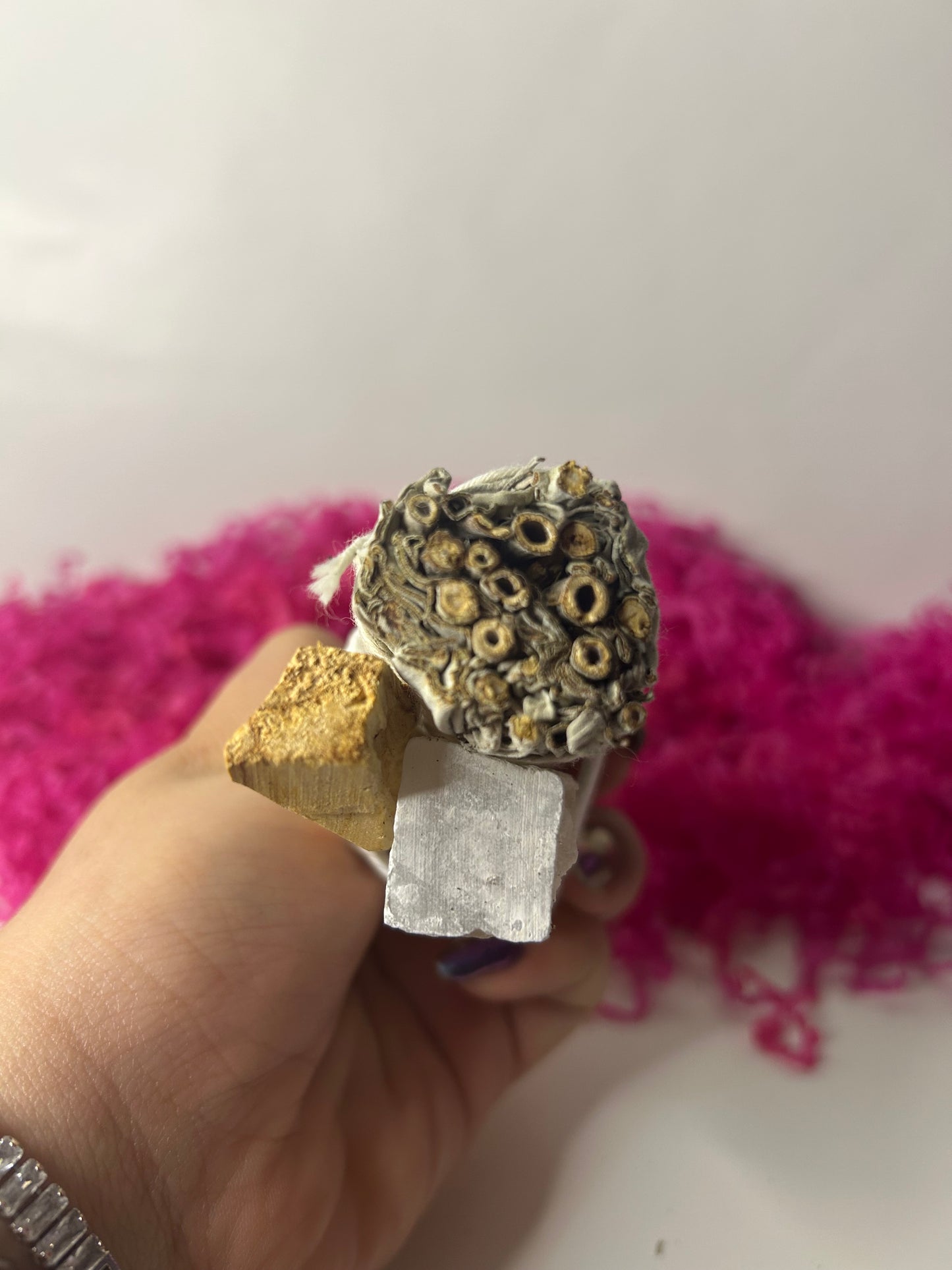 Set de palo santo, atado de salvia y selenita.
