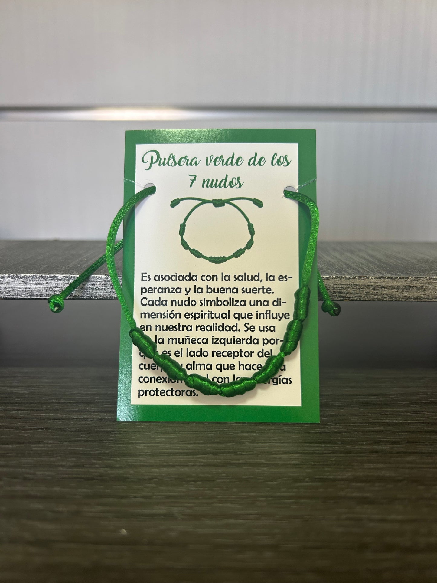 Pulsera 7 nudos verde.
