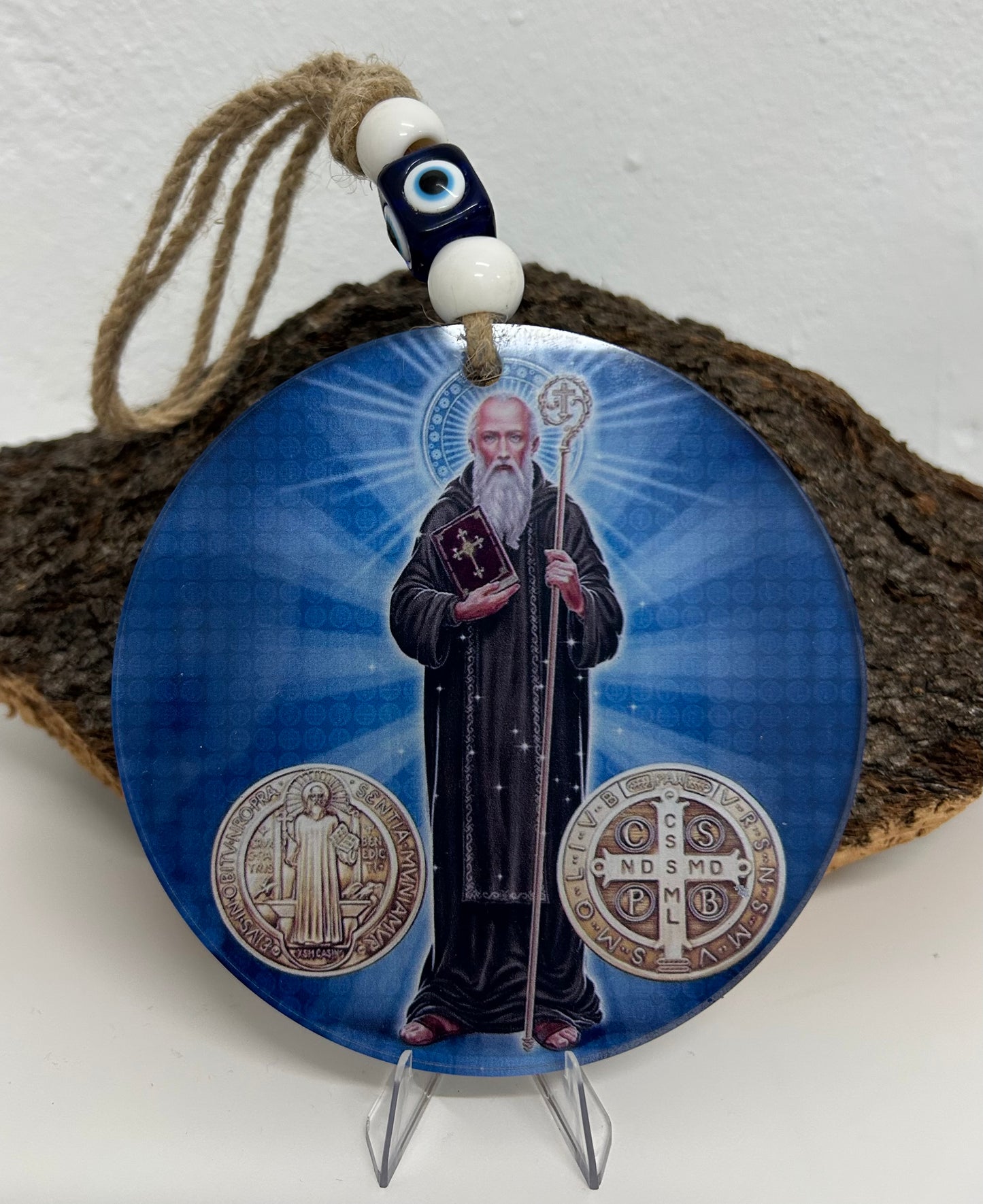 Amuleto para el hogar de San Benito.