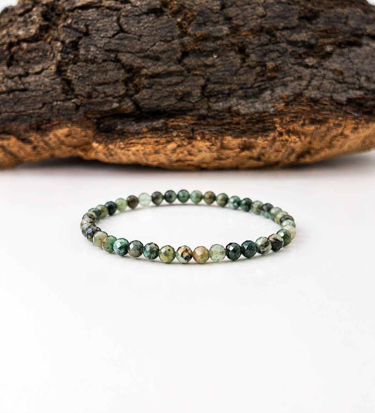 Pulsera elástica de turquesa africana facetada