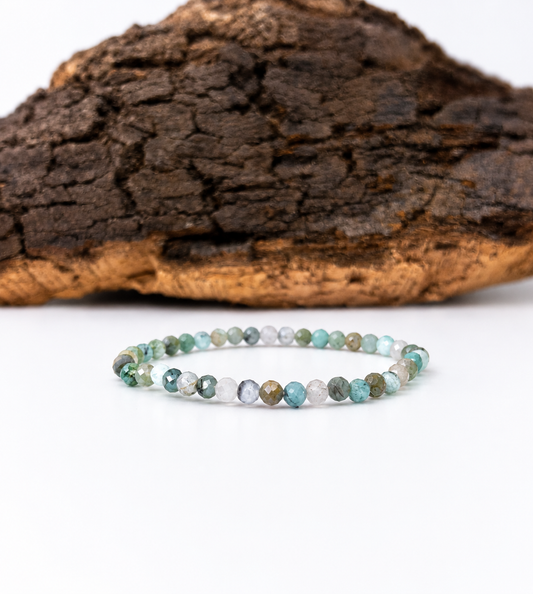 Pulsera elástica de esmeralda facetada