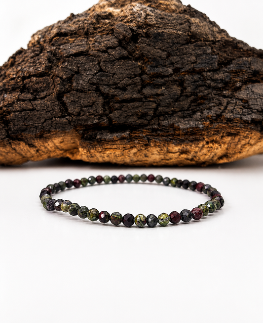 Pulsera elástica de jaspe sangre dragón facetado