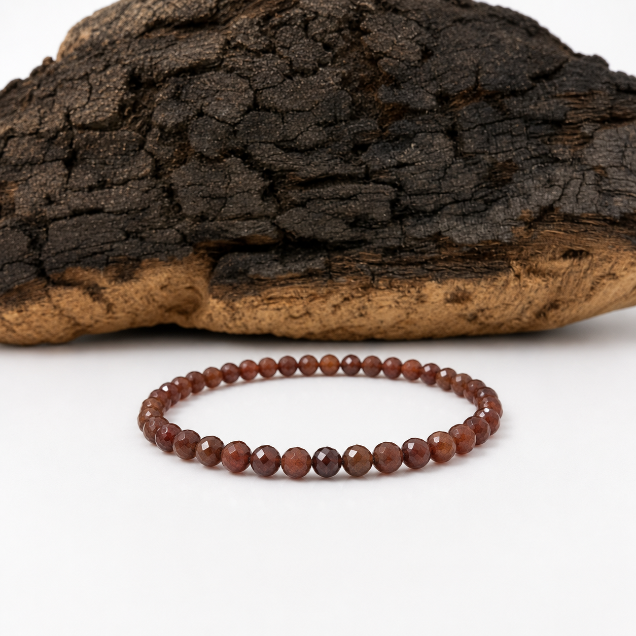 Pulsera elástica de cornalina facetada