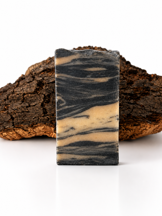 Jabón natural de carbón y leche de cabra