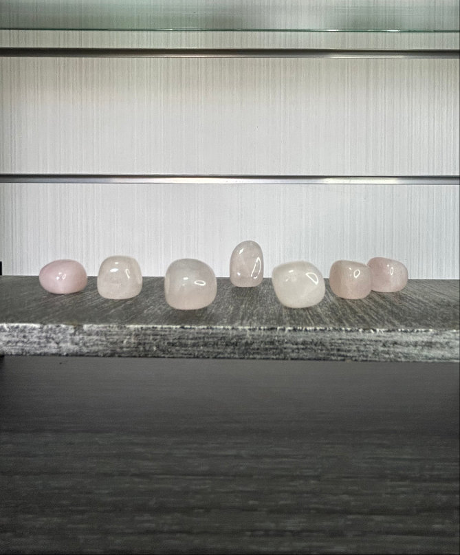 Cuarzo rosa pequeño.