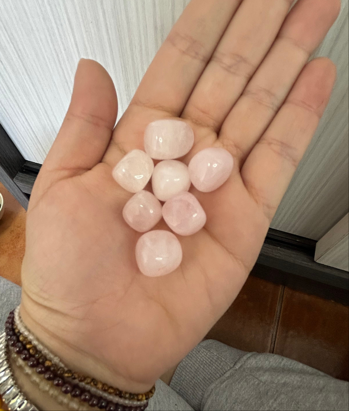 Cuarzo rosa pequeño.