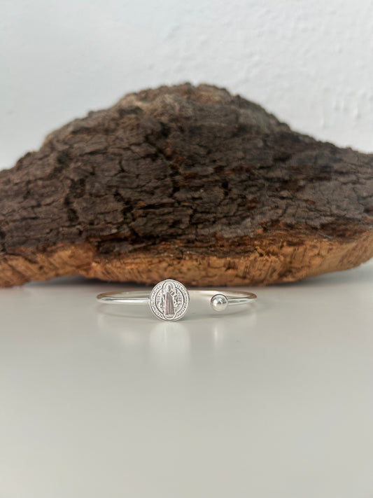 Brazalete San Benito (plata 925)