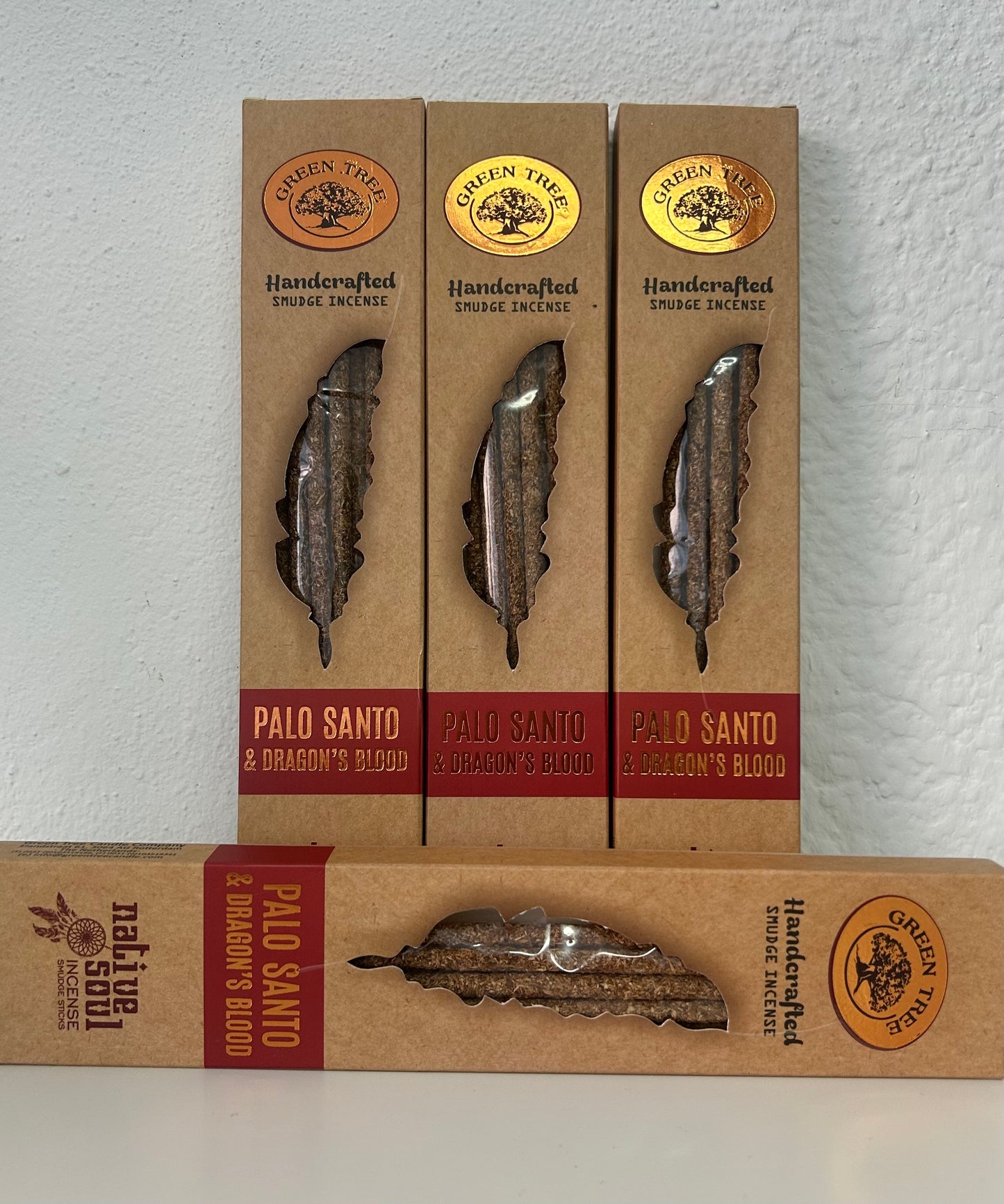 Incienso de sangre de dragón y palo santo