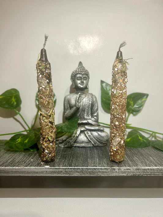 Vela ritualizada, limpieza y protección.