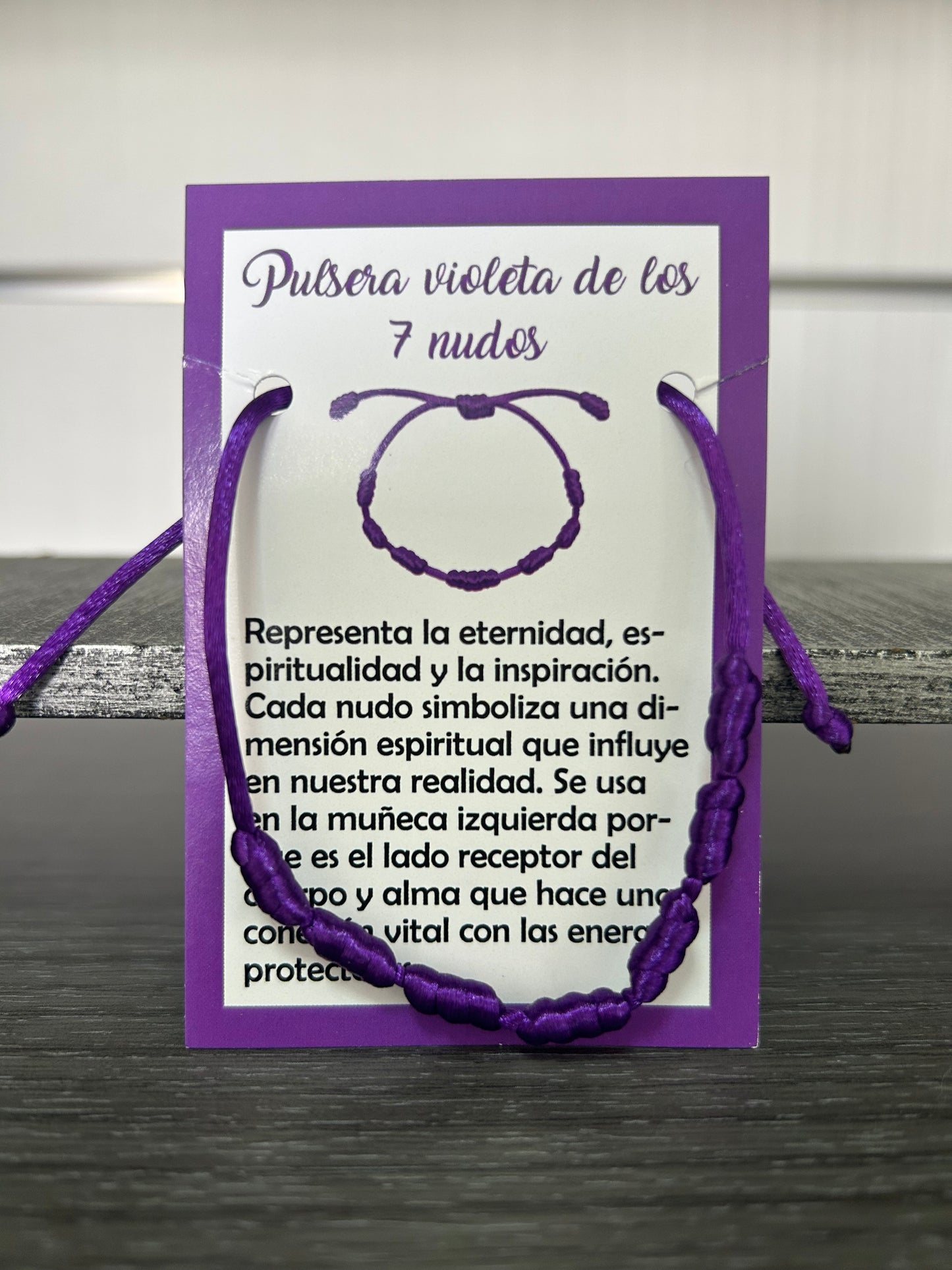 Pulsera 7 nudos violeta.