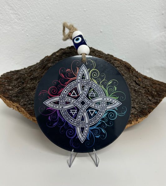 Amuleto para el hogar de nudo de bruja.