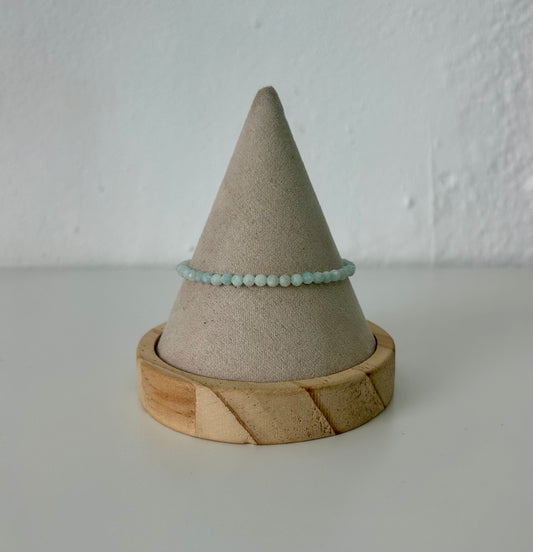 Pulsera de amazonita facetada con cierre de acero