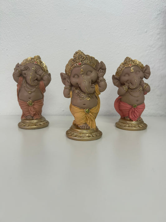 Trio de Ganesha ver, oír y callar.