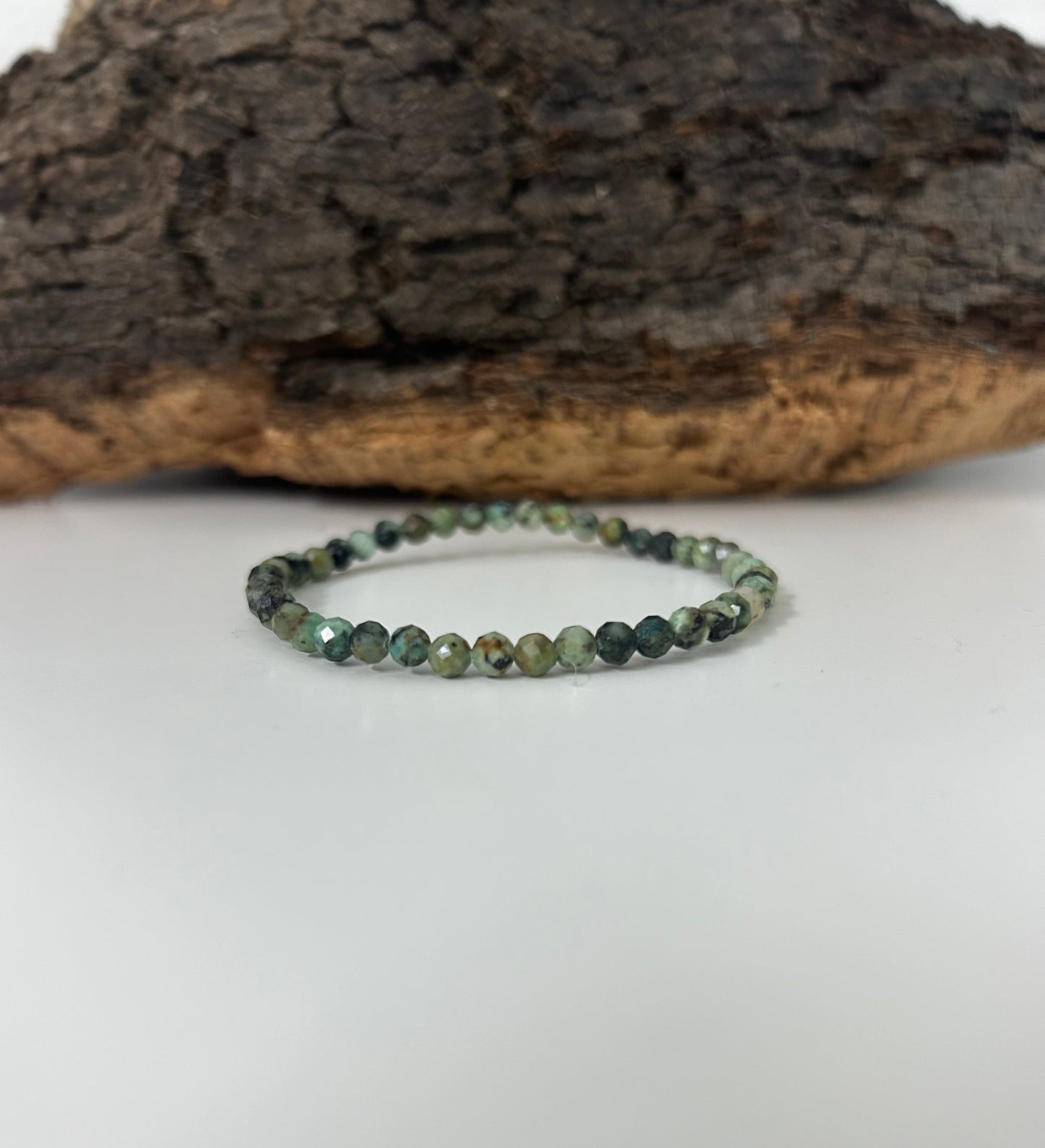 Pulsera turquesa africana facetada