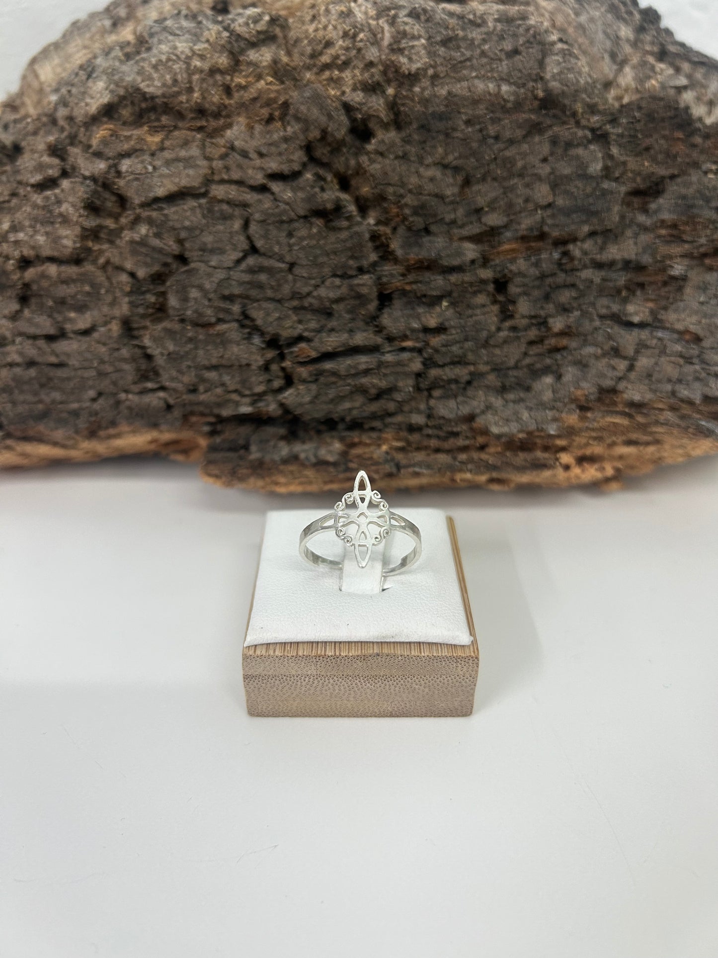 Anillo ajustable nudo de bruja (plata 925)