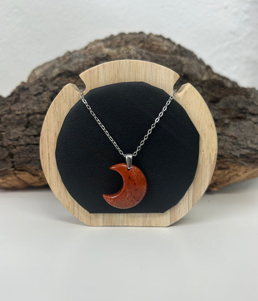 Colgante luna jaspe rojo (acero)