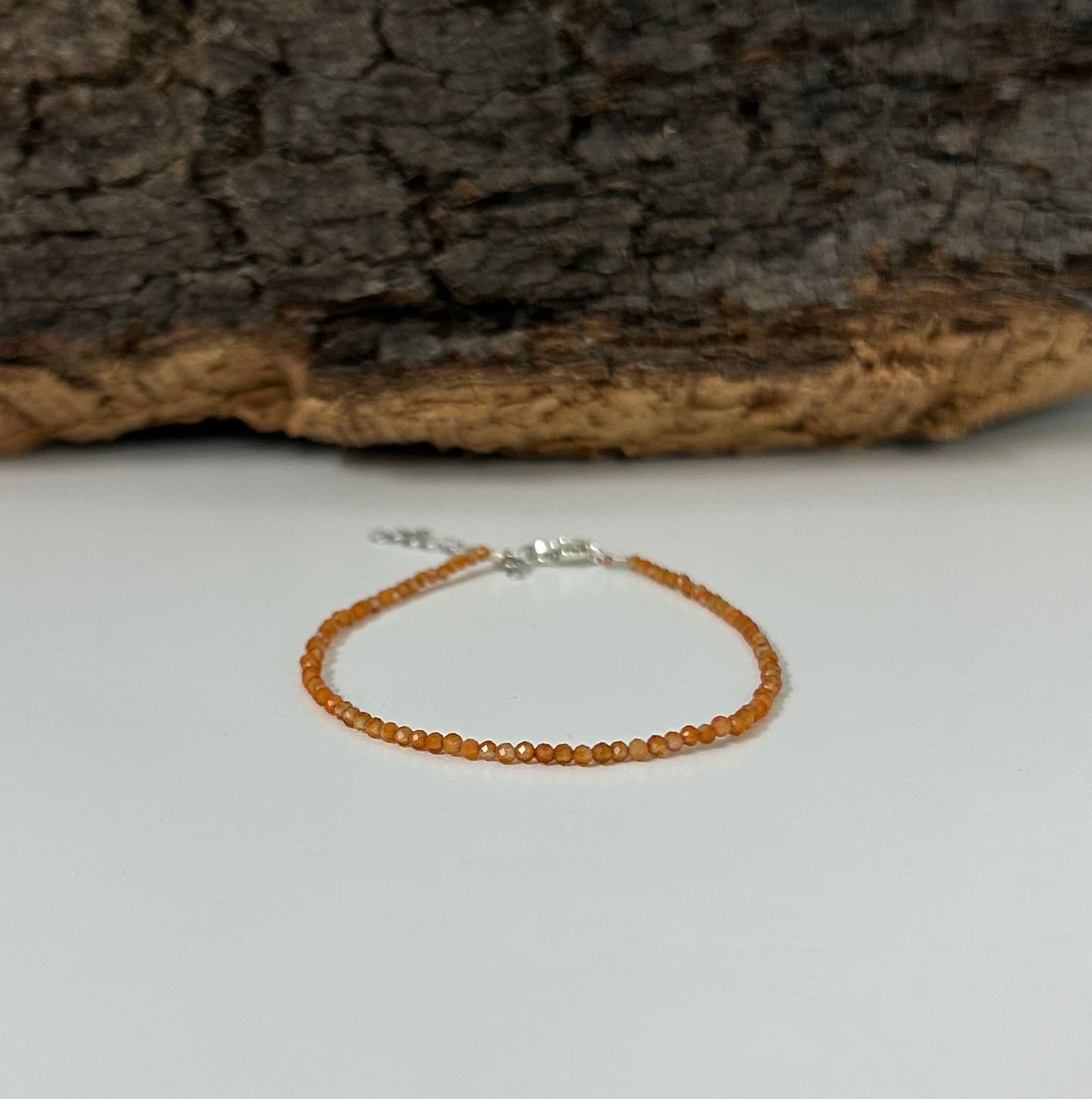 Pulsera facetada de cornalina (plata 925)