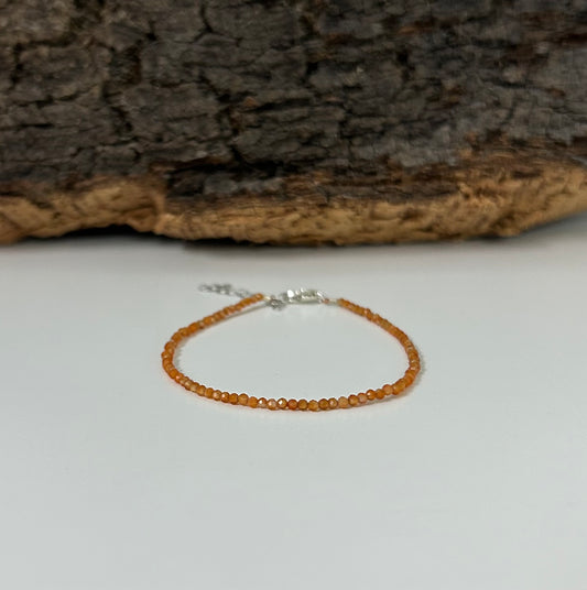 Pulsera facetada de cornalina (plata 925)